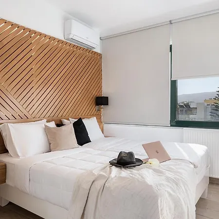 Elia Penthouse *