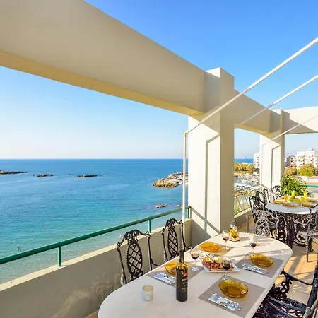 Elia Penthouse * Hanya