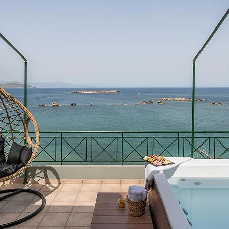 Elia Penthouse *